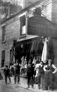 Mr Robert Williams and employees outside his pawnbroker’s shop (c1901/03)